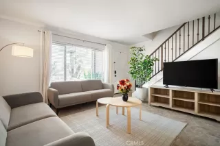 Photo #2: SW25003003 Listing