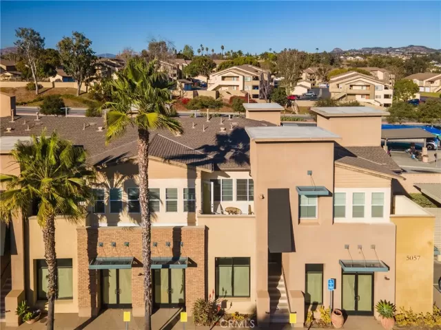 MLS: SW25008826 Condo For Sale