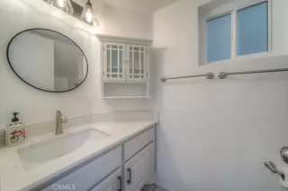 Photo #3: SW25018785 Listing