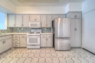 Photo #4: SW25018785 Listing