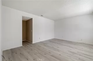 Photo #3: SW25050086 Listing