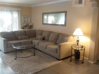 Photo #2: SW25058416 Listing