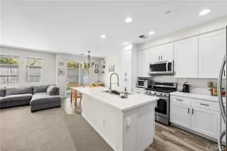 Photo #2: SW25060488 Listing