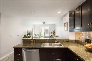 Photo #5: SW25068728 Listing