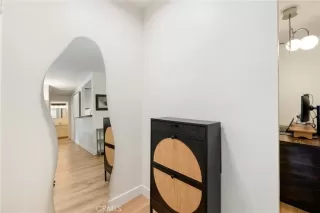 Photo #5: SW25083721 Listing