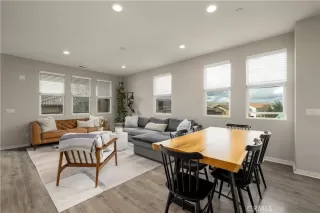 Photo #2: SW25084077 Listing