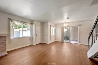 Photo #4: SW25089629 Listing