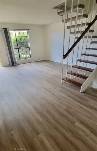 Photo #2: SW25095184 Listing