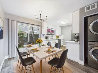 Photo #3: SW25095468 Listing