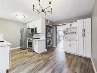 Photo #5: SW25095468 Listing