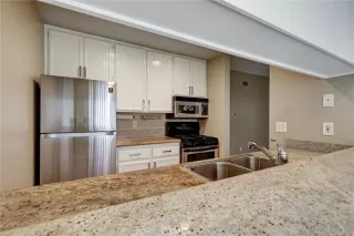 Photo #4: SW25100155 Listing