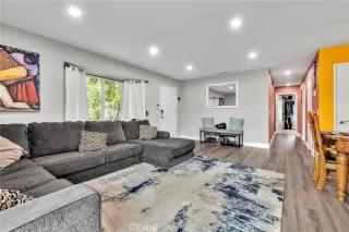 Photo #3: SW25102413 Listing 