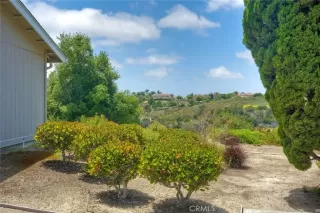 Photo #4: SW25111115 Listing