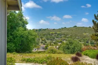 Photo #5: SW25111115 Listing