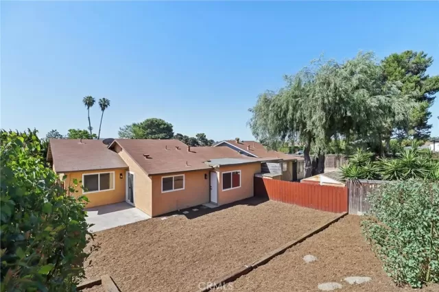 MLS: SW25117107 Condo For Sale