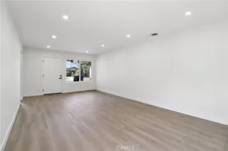 Photo #5: SW25117107 Listing 