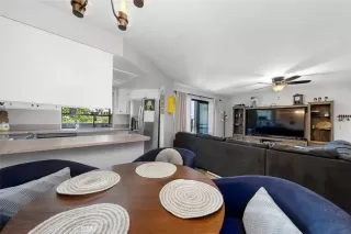 Photo #6: SW25117622 Listing