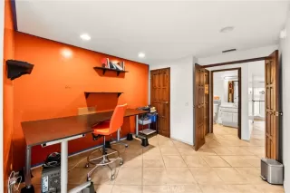 Photo #5: SW25123504 Listing