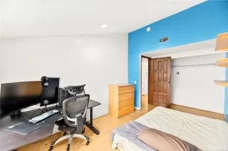 Photo #6: SW25123504 Listing