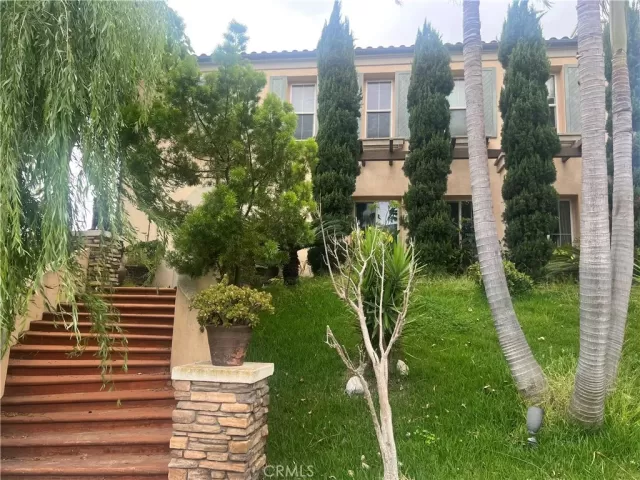 MLS: SW25127723 Condo For Sale