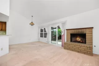 Photo #5: SW25136006 Listing 