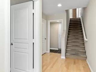 Photo #2: SW25143332 Listing