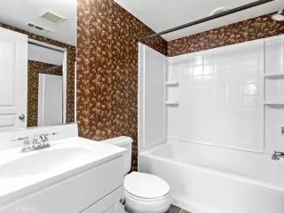 Photo #5: SW25143332 Listing