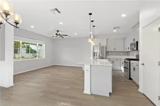 Photo #4: SW25148238 Listing