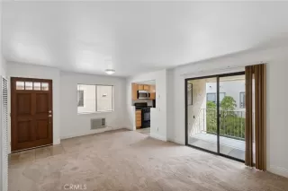 Photo #4: SW25148824 Listing 