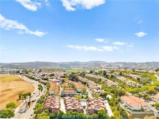 Photo #4: SW25156003 Listing 