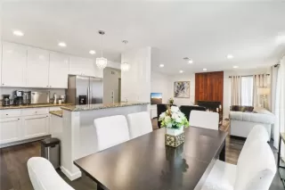 Photo #2: SW25158088 Listing 