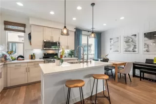 Photo #3: SW25160840 Listing