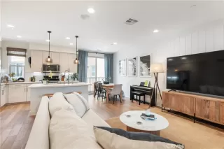 Photo #6: SW25160840 Listing