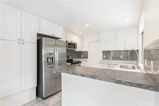 Photo #2: SW25165407 Listing