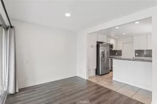 Photo #5: SW25165407 Listing