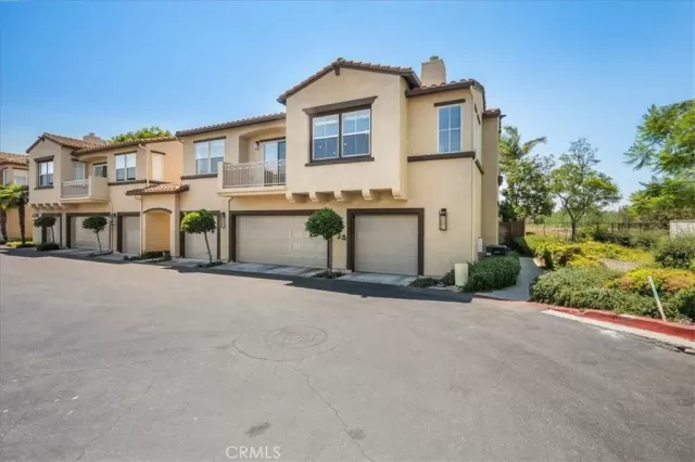 MLS: SW25180130 Condo For Sale