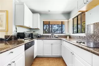 Photo #6: SW25187828 Listing