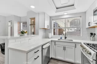 Photo #6: SW25193714 Listing