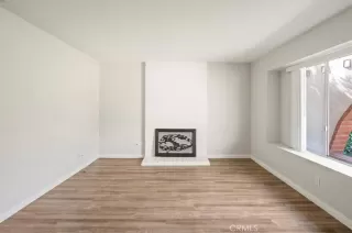 Photo #5: SW25197835 Listing 