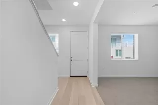 Photo #2: SW25206805 Listing