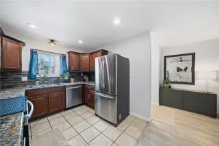 Photo #3: SW25215002 Listing 