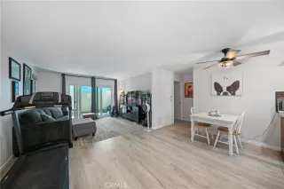 Photo #5: SW25215002 Listing 