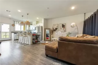 Photo #3: SW25218904 Listing 