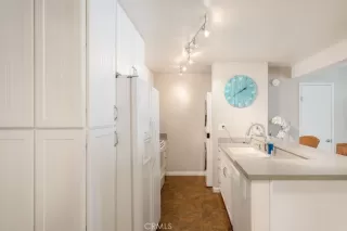 Photo #5: SW25227423 Listing 