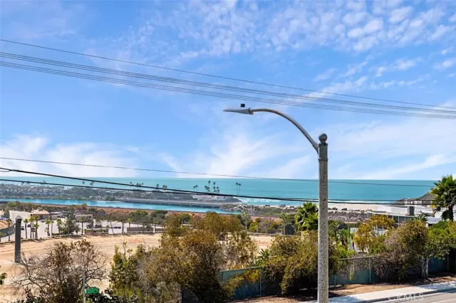 MLS: SW25232955 Condo For Sale