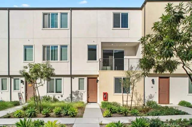 MLS: SW25238685 Condo For Sale