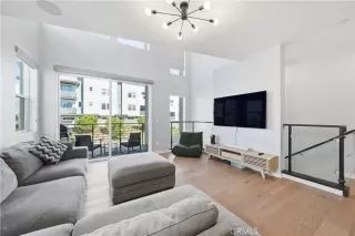 Photo #1: SW25240167 Listing