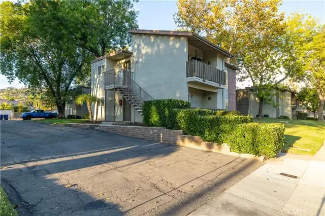 MLS: SW25268878 Condo For Sale