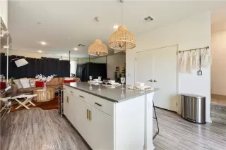 Photo #5: SW26005265 Listing