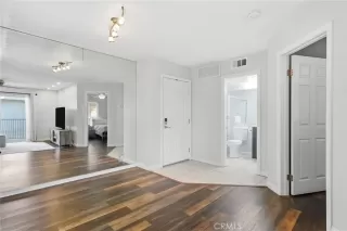 Photo #2: SW26013812 Listing